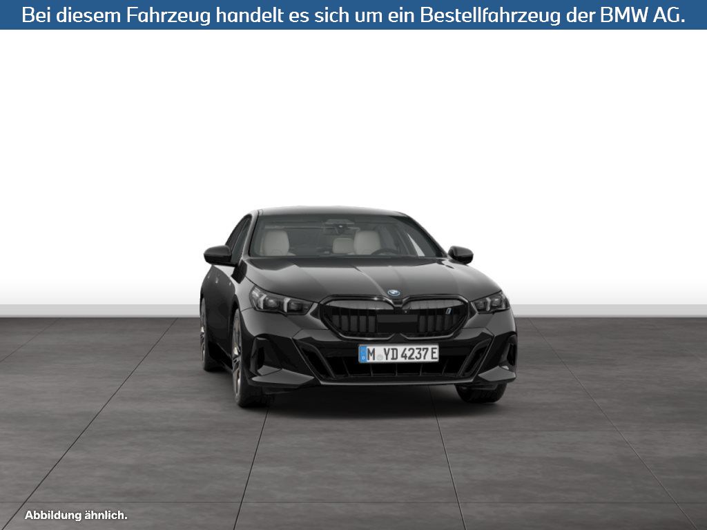 Fahrzeugabbildung BMW i5 eDrive40 Limousine