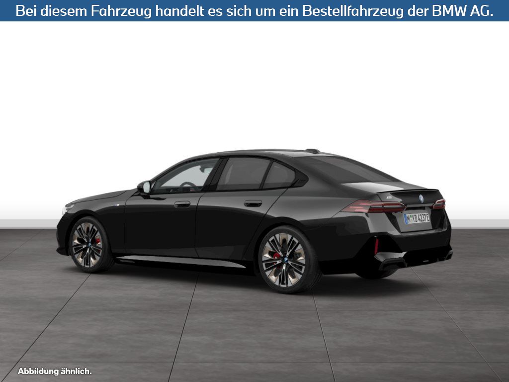 Fahrzeugabbildung BMW i5 eDrive40 Limousine