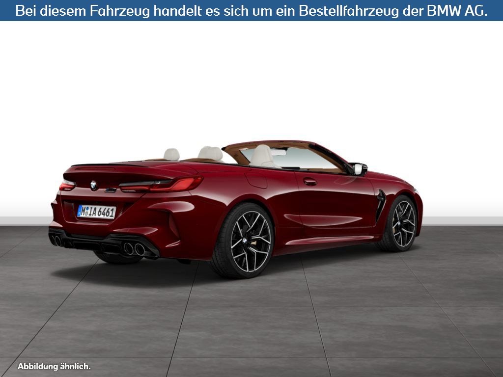 Fahrzeugabbildung BMW M8 Cabrio