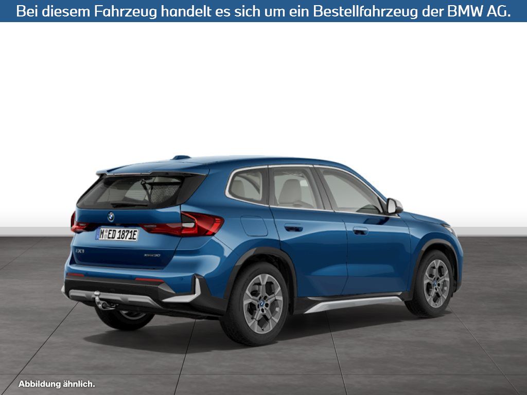 Fahrzeugabbildung BMW iX1 xDrive30