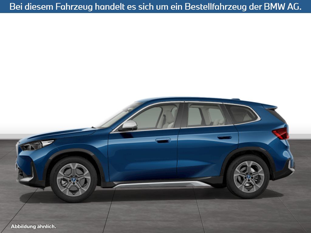 Fahrzeugabbildung BMW iX1 xDrive30