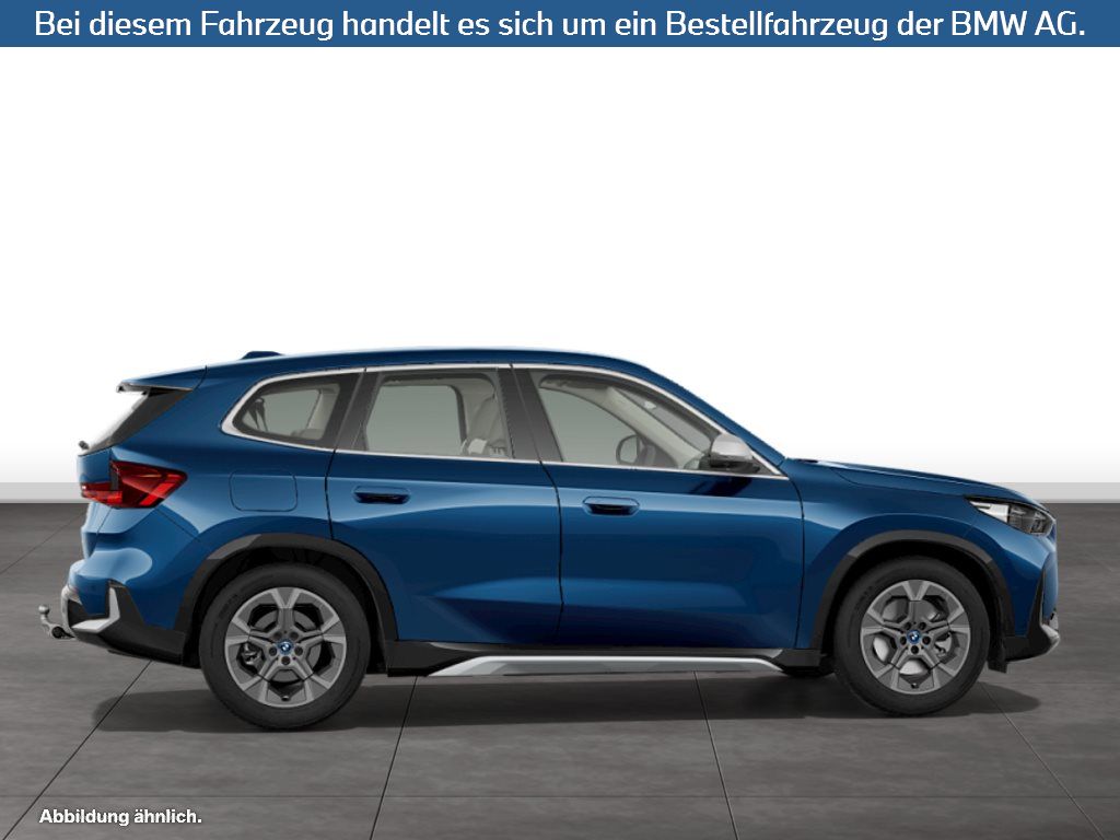 Fahrzeugabbildung BMW iX1 xDrive30