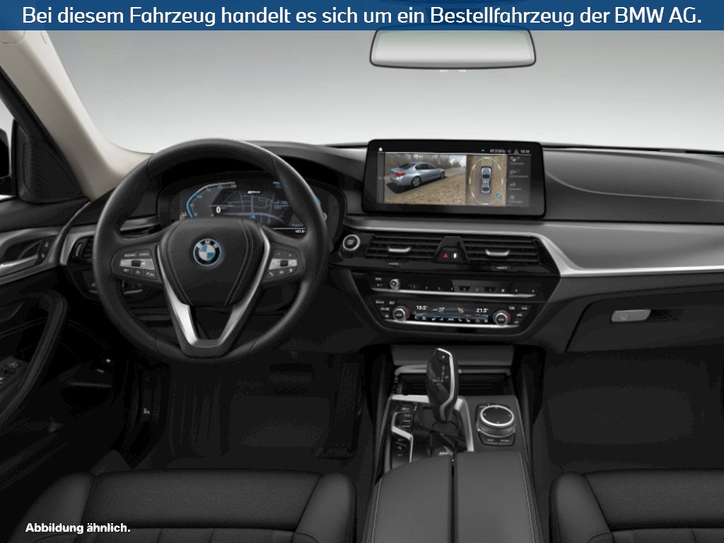 Fahrzeugabbildung BMW 530e Limousine