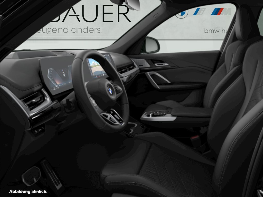 Fahrzeugabbildung BMW X1 xDrive23i [M Sport, HUD, AHK, ACC, GSD, 20 LMR]