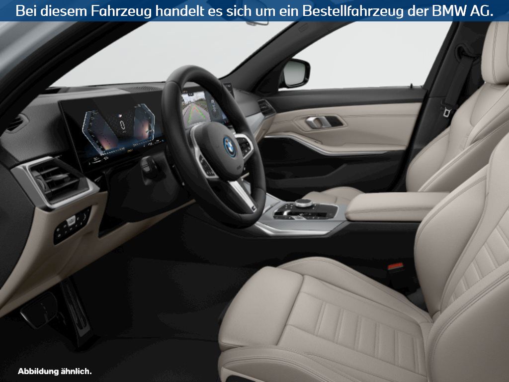 Fahrzeugabbildung BMW 330e xDrive Touring