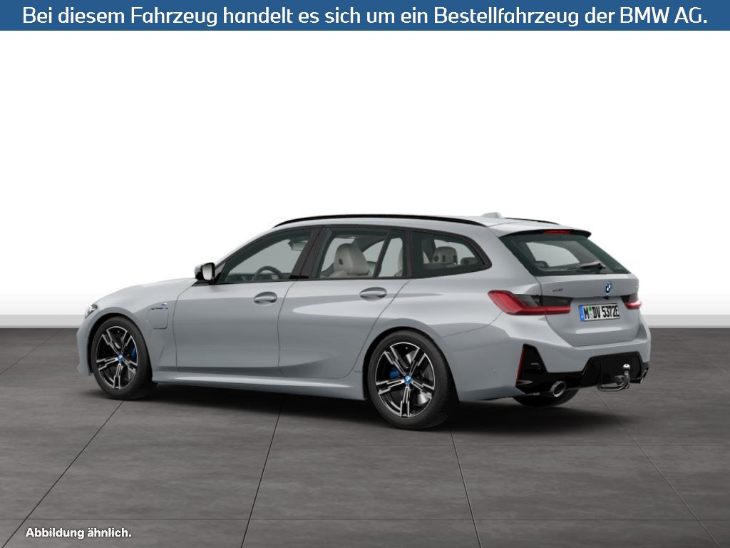 Fahrzeugabbildung BMW 330e xDrive Touring