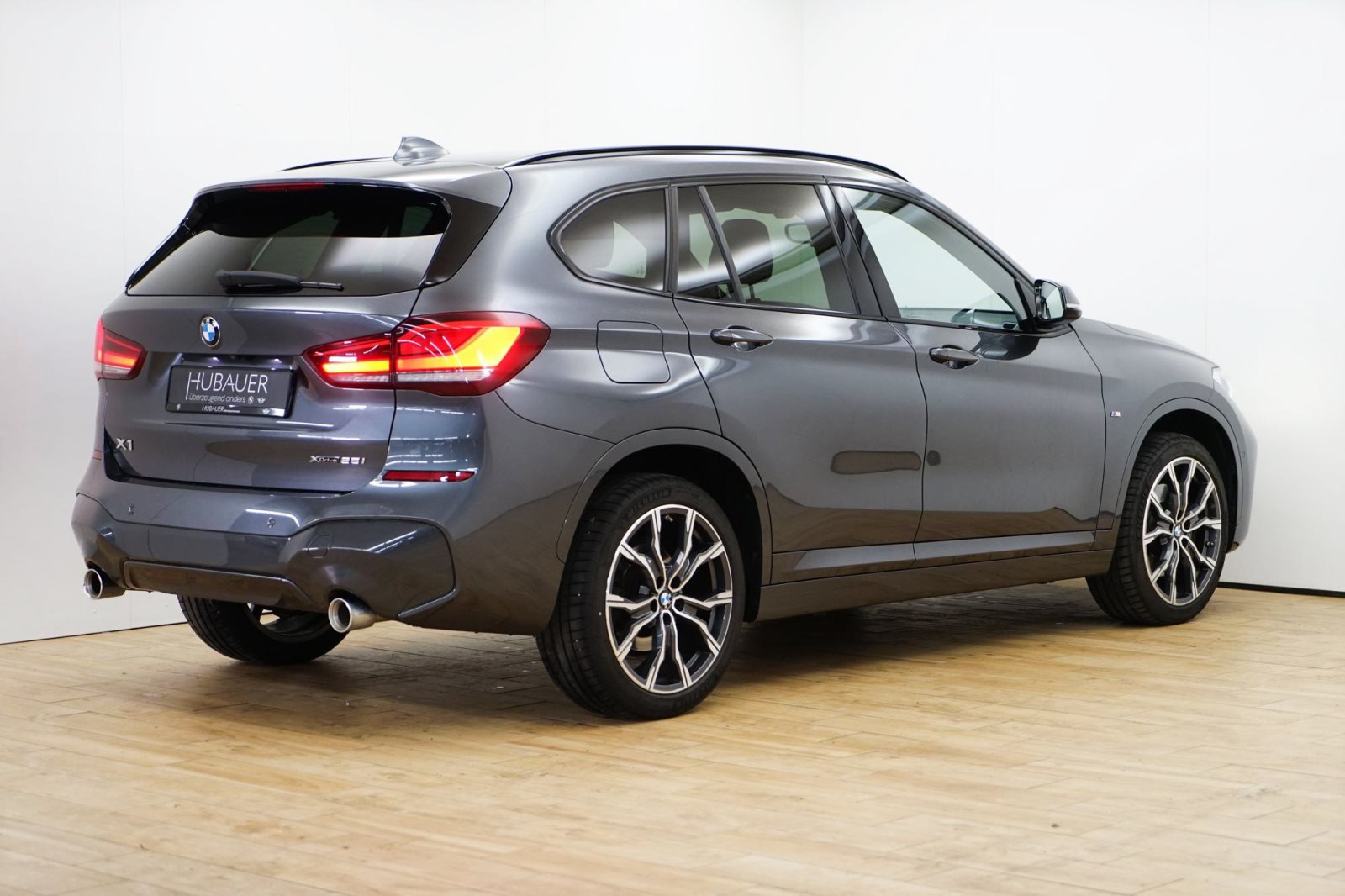 Fahrzeugabbildung BMW X1 xDrive25i [M Sport, Navi, ACC, RFK, AHK, 19 ]