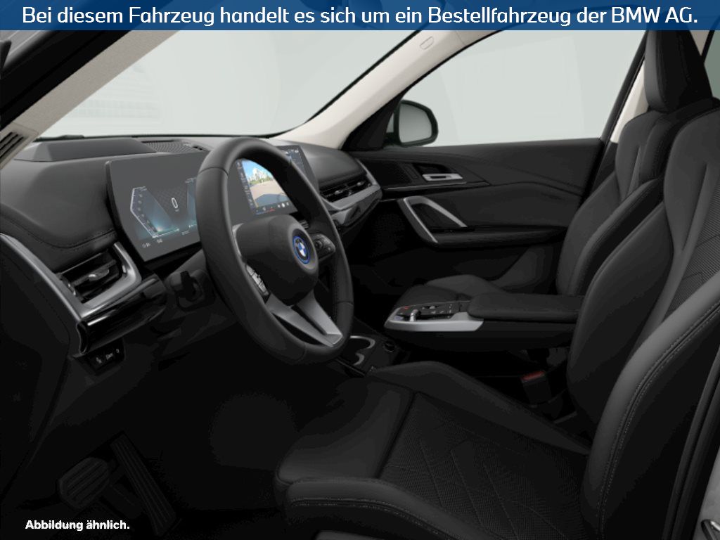 Fahrzeugabbildung BMW iX1 xDrive30