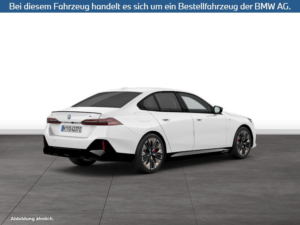 Fahrzeugabbildung BMW i5 M60 xDrive Limousine