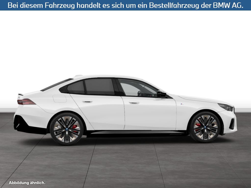 Fahrzeugabbildung BMW i5 M60 xDrive Limousine