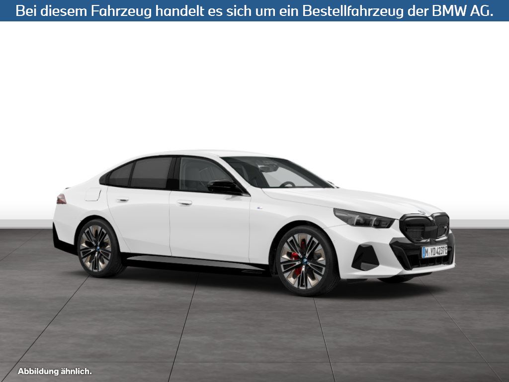 Fahrzeugabbildung BMW i5 M60 xDrive Limousine