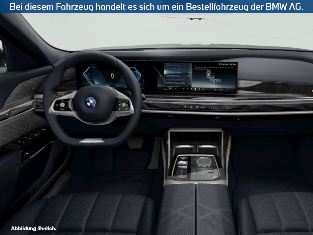 Fahrzeugabbildung BMW 750e xDrive Limousine