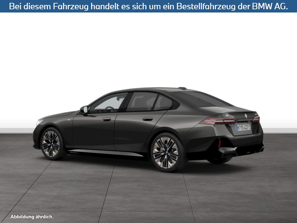 Fahrzeugabbildung BMW i5 eDrive40 Limousine