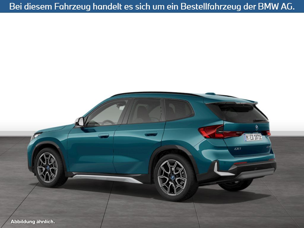 Fahrzeugabbildung BMW iX1 xDrive30