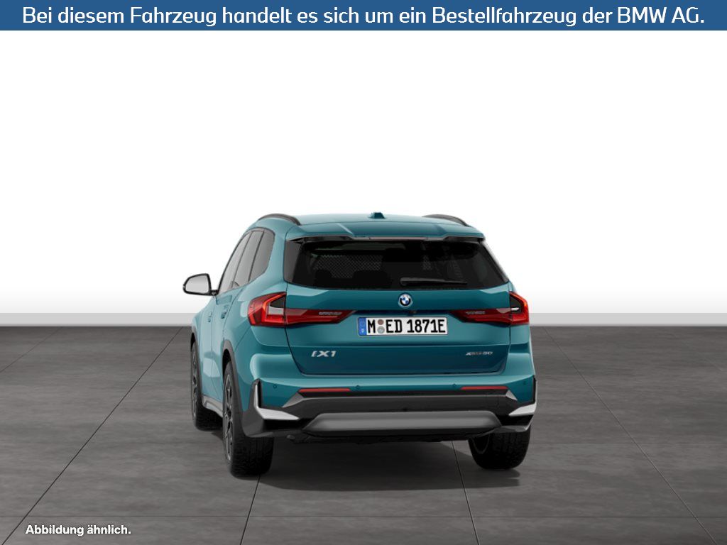 Fahrzeugabbildung BMW iX1 xDrive30