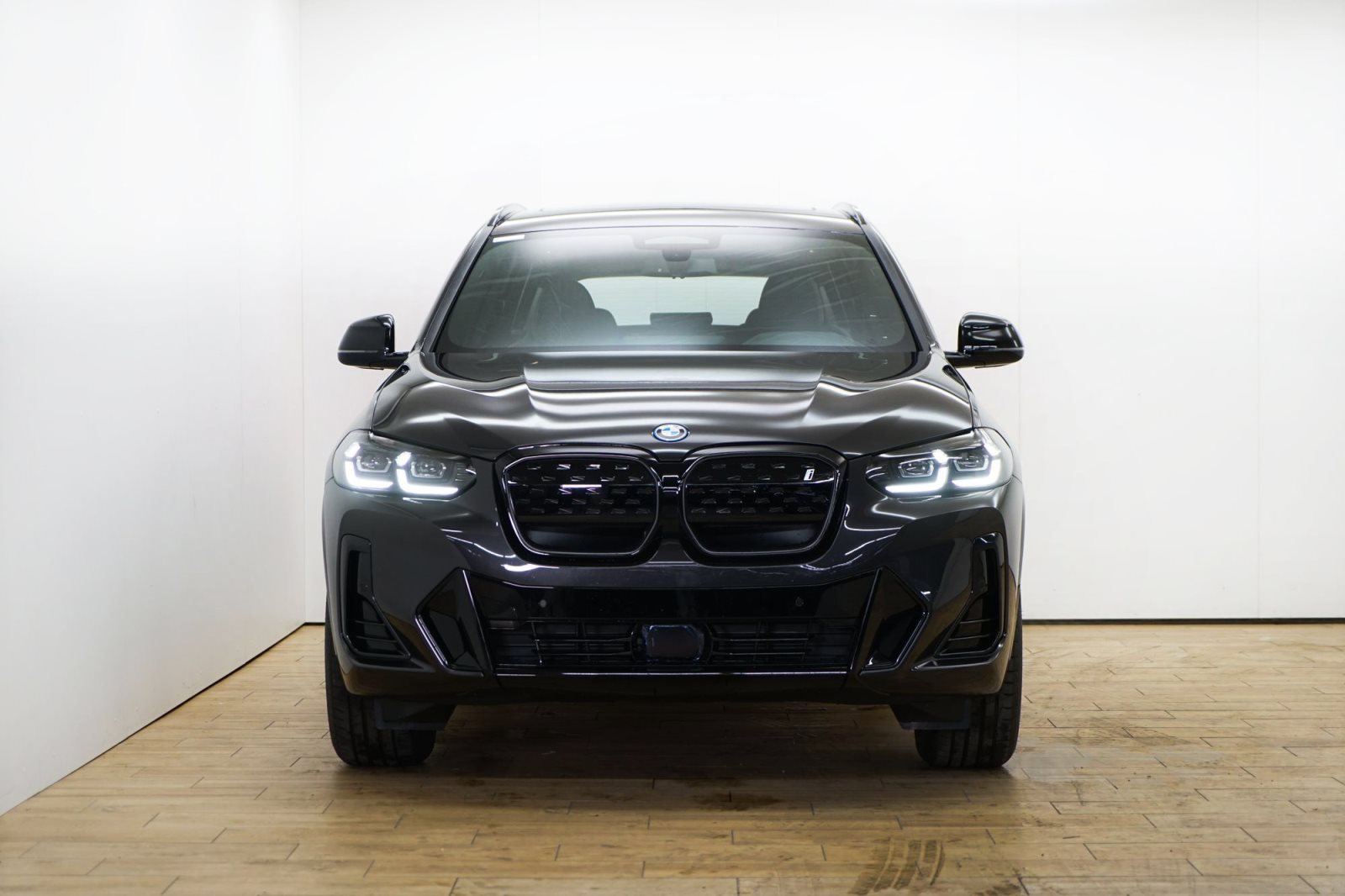 Fahrzeugabbildung BMW iX3 [Inspiring, AHK, Driv Prof., RFK, GSD]