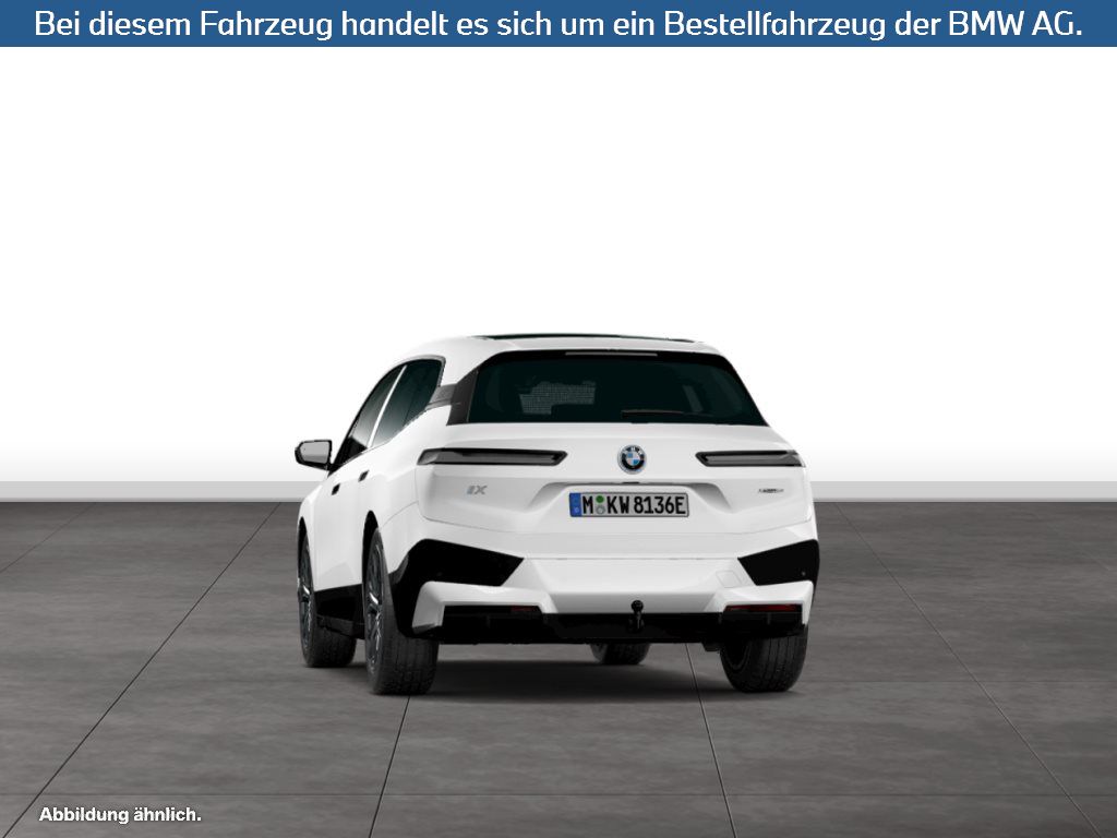 Fahrzeugabbildung BMW iX xDrive50