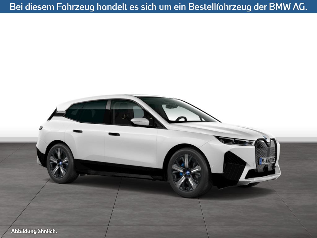 Fahrzeugabbildung BMW iX xDrive50