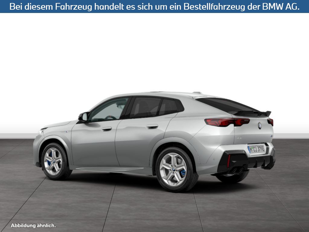 Fahrzeugabbildung BMW X2 M35i xDrive