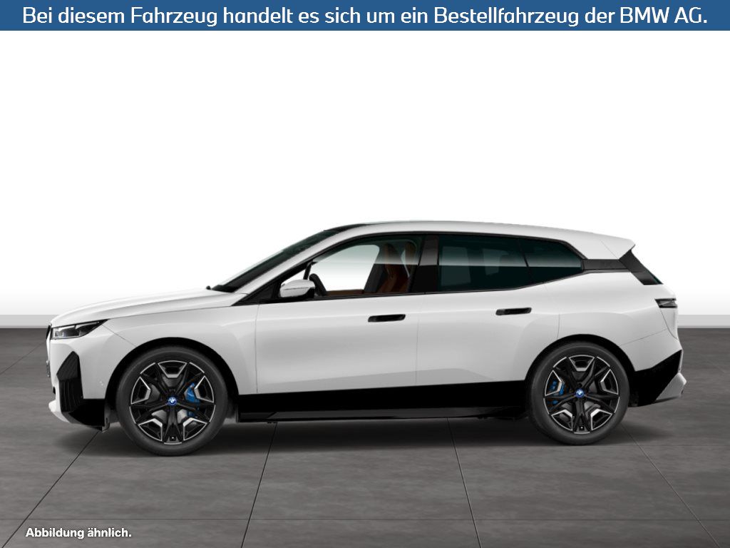 Fahrzeugabbildung BMW iX xDrive40