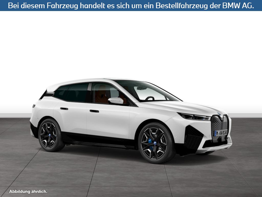 Fahrzeugabbildung BMW iX xDrive40