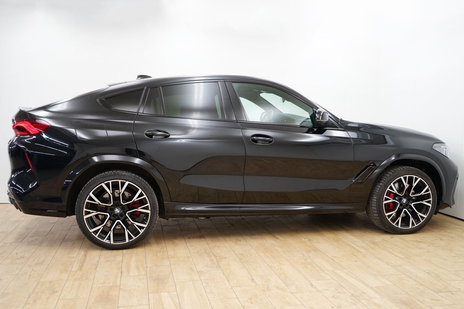 Fahrzeugabbildung BMW X6 M Competition [Laser, AHK, Harman/Kardon]