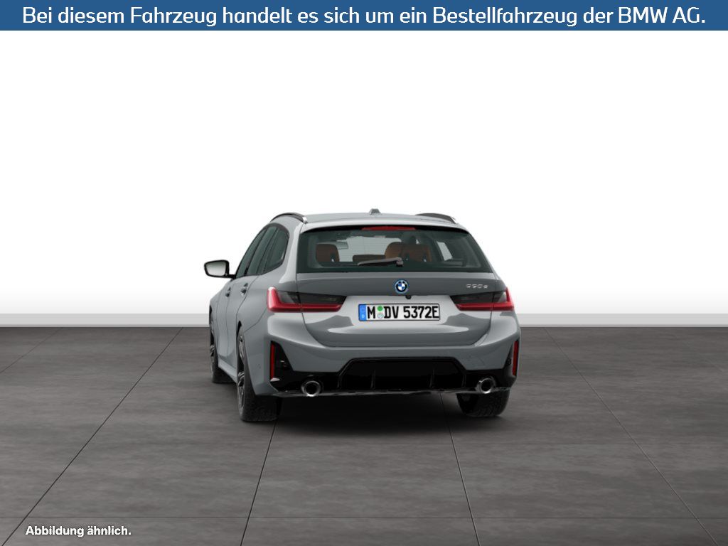 Fahrzeugabbildung BMW 330e Touring