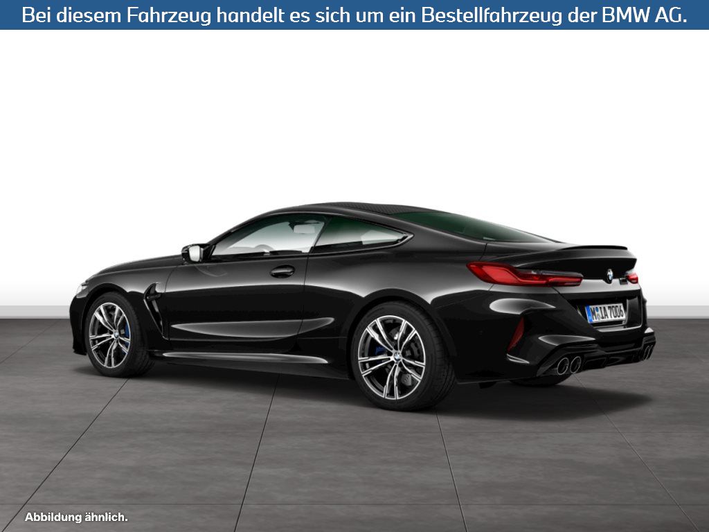 Fahrzeugabbildung BMW M8 Coupé