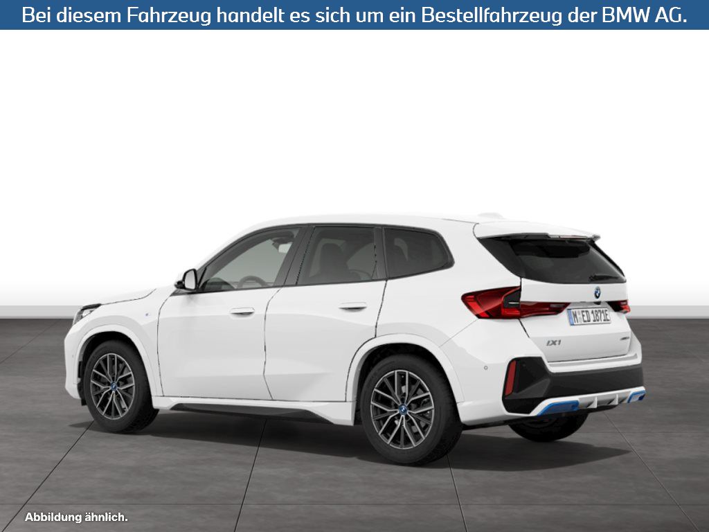 Fahrzeugabbildung BMW iX1 xDrive30