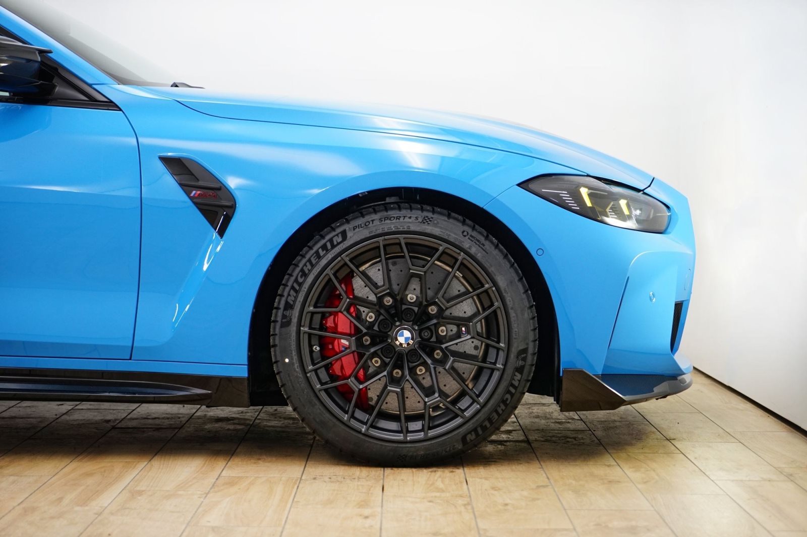 Fahrzeugabbildung BMW M4 CS Coupé [Sondermodell, M Drivers P.]