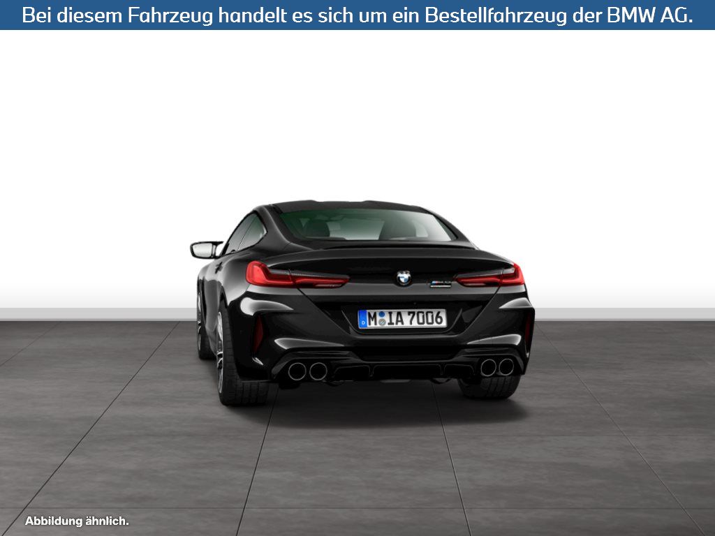 Fahrzeugabbildung BMW M8 Coupé