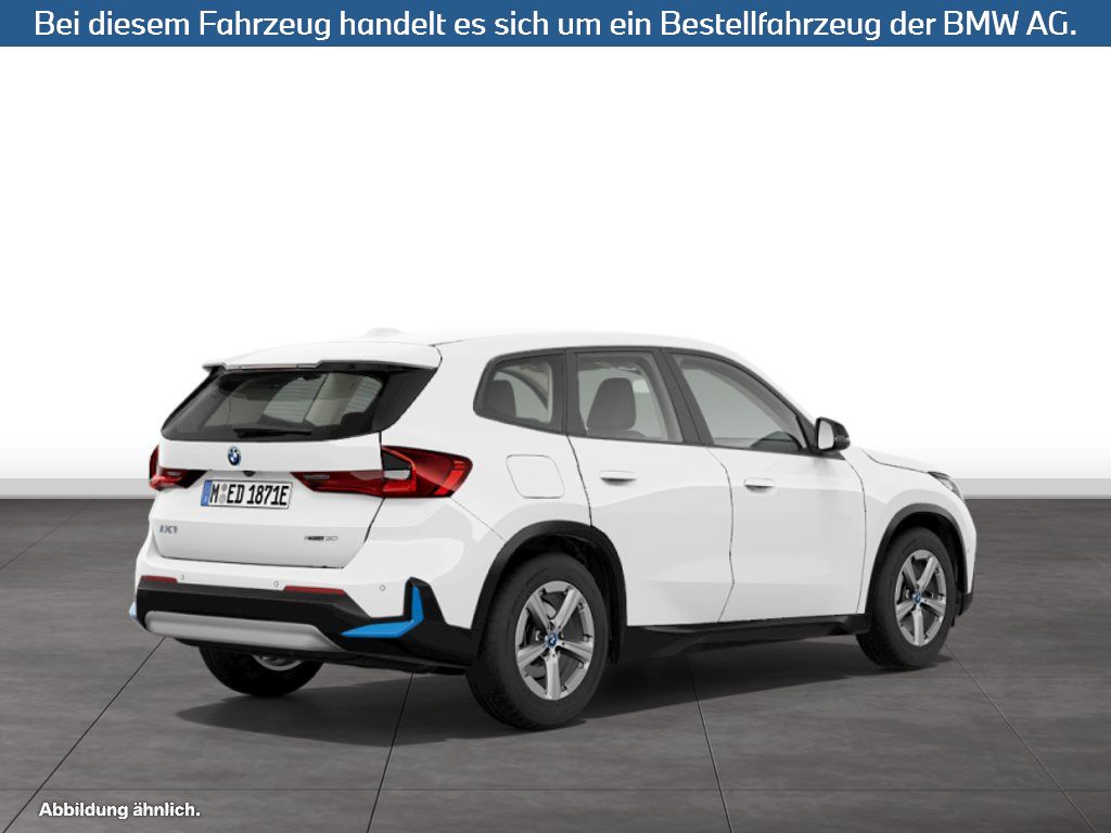 Fahrzeugabbildung BMW iX1 xDrive30