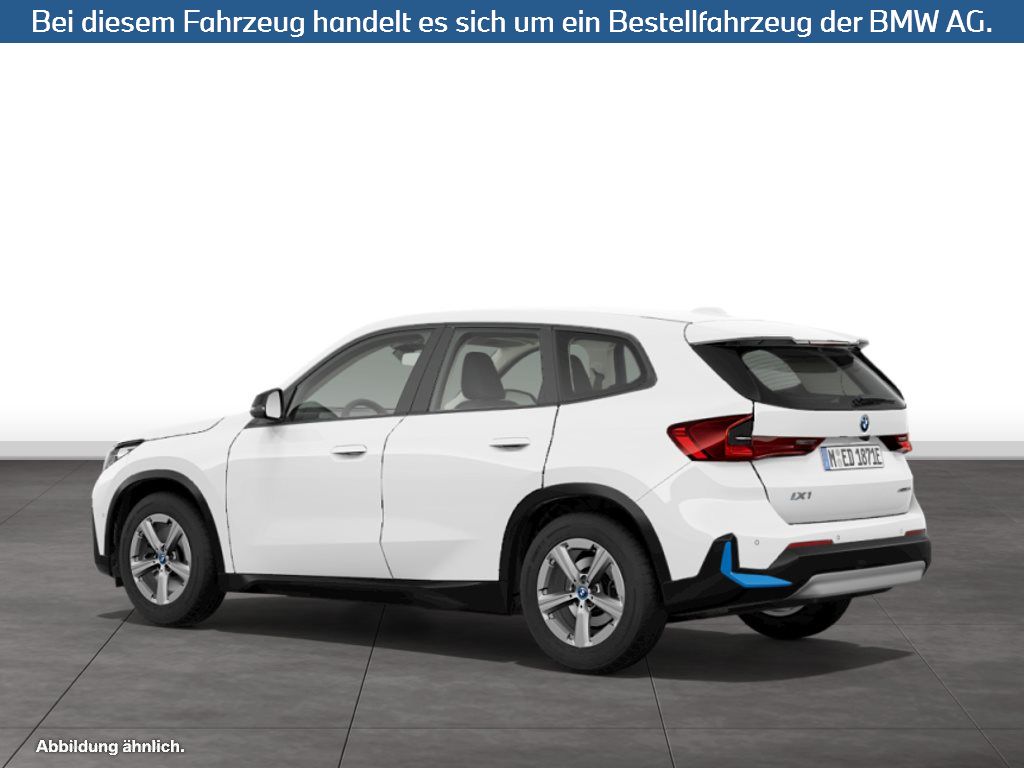 Fahrzeugabbildung BMW iX1 xDrive30