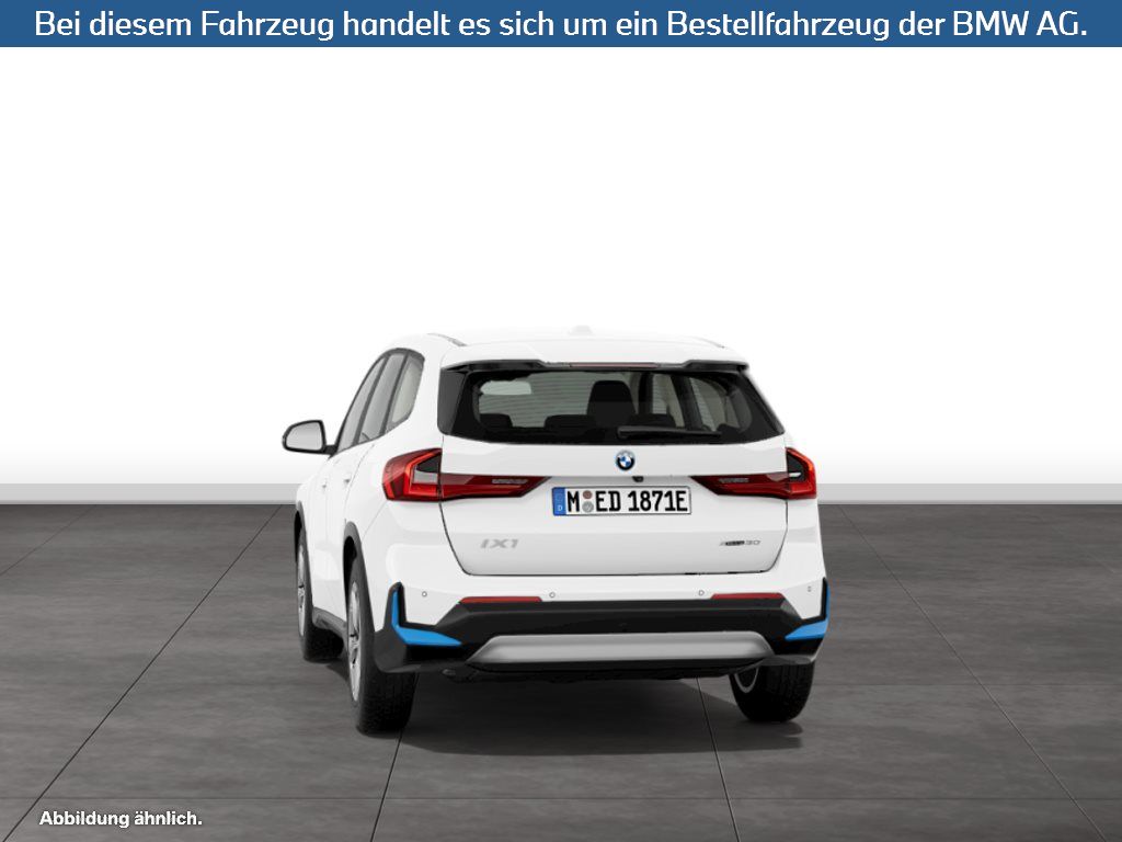 Fahrzeugabbildung BMW iX1 xDrive30