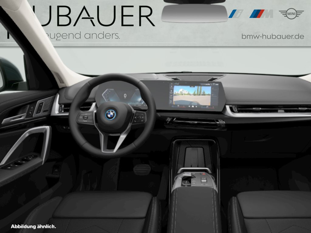 Fahrzeugabbildung BMW iX1 xDrive30 [xLine, Navi, HUD, AHK, GSD, RFK, ACC]