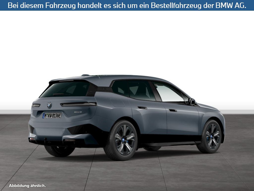 Fahrzeugabbildung BMW iX xDrive40