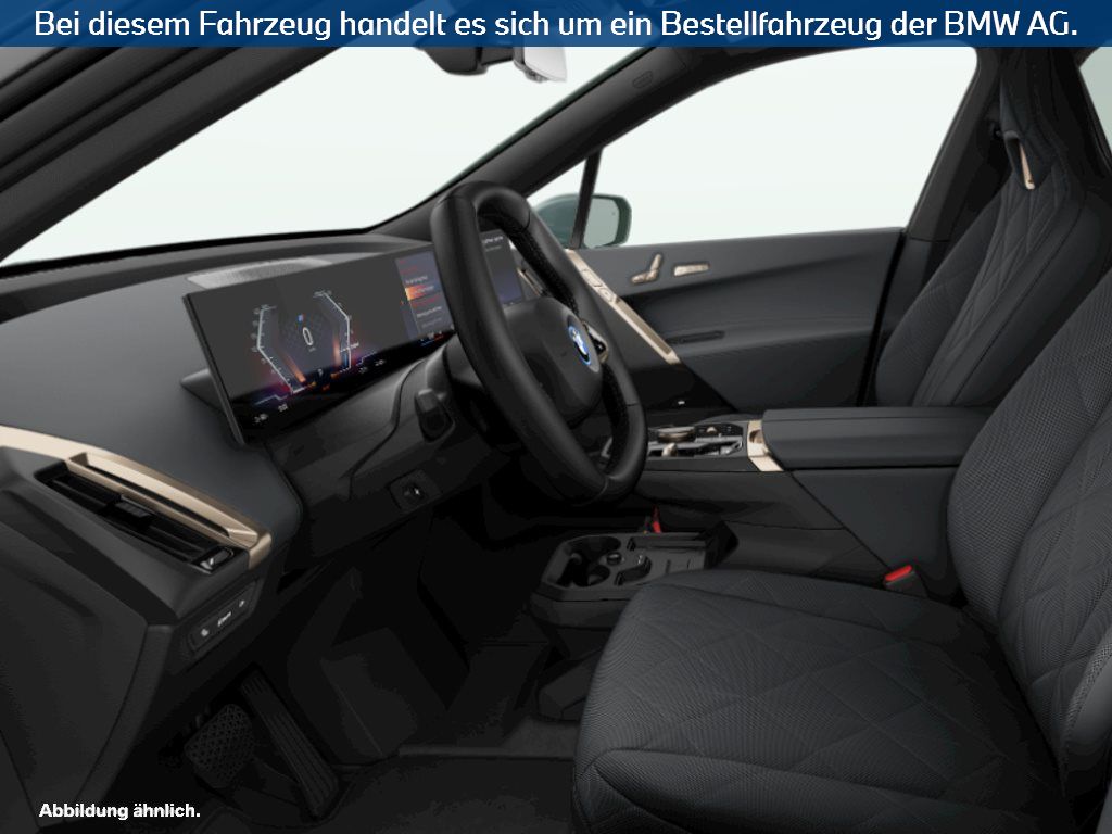 Fahrzeugabbildung BMW iX xDrive40