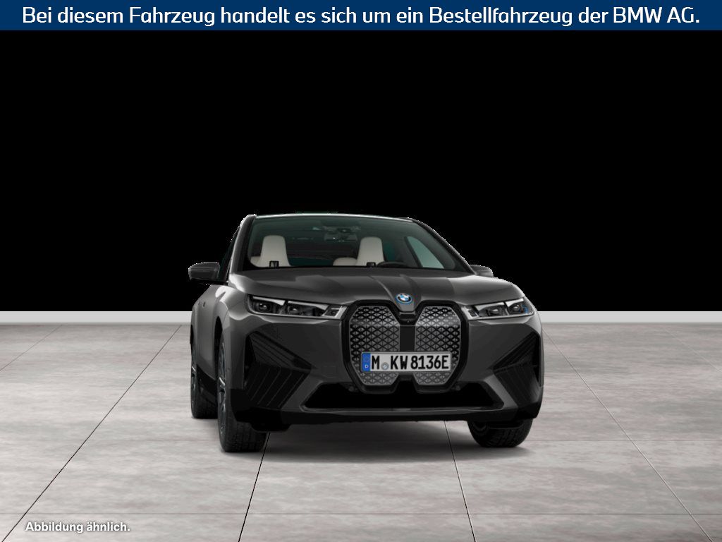 Fahrzeugabbildung BMW iX xDrive50