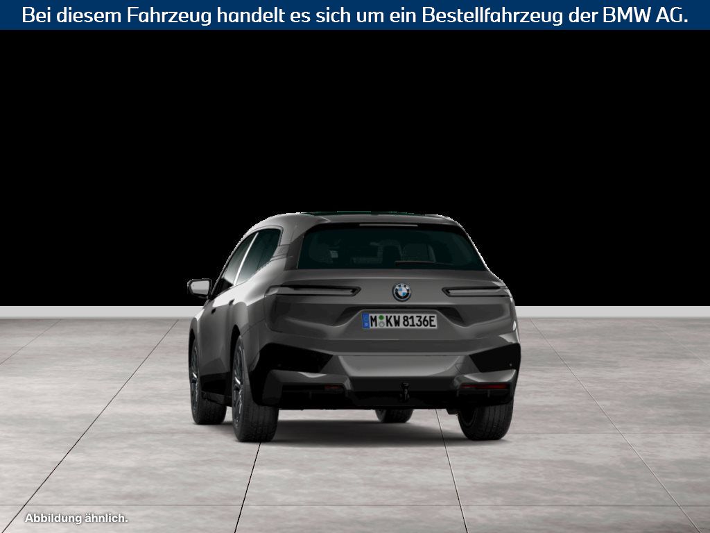 Fahrzeugabbildung BMW iX xDrive50