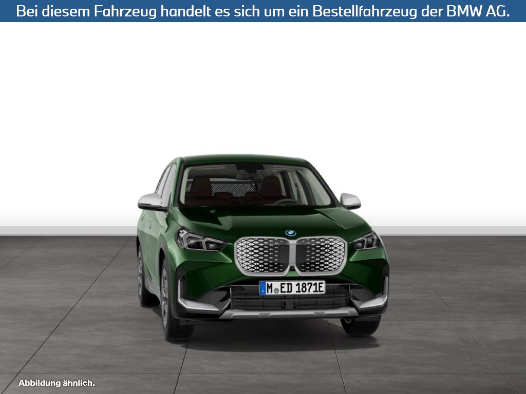 Fahrzeugabbildung BMW iX1 xDrive30