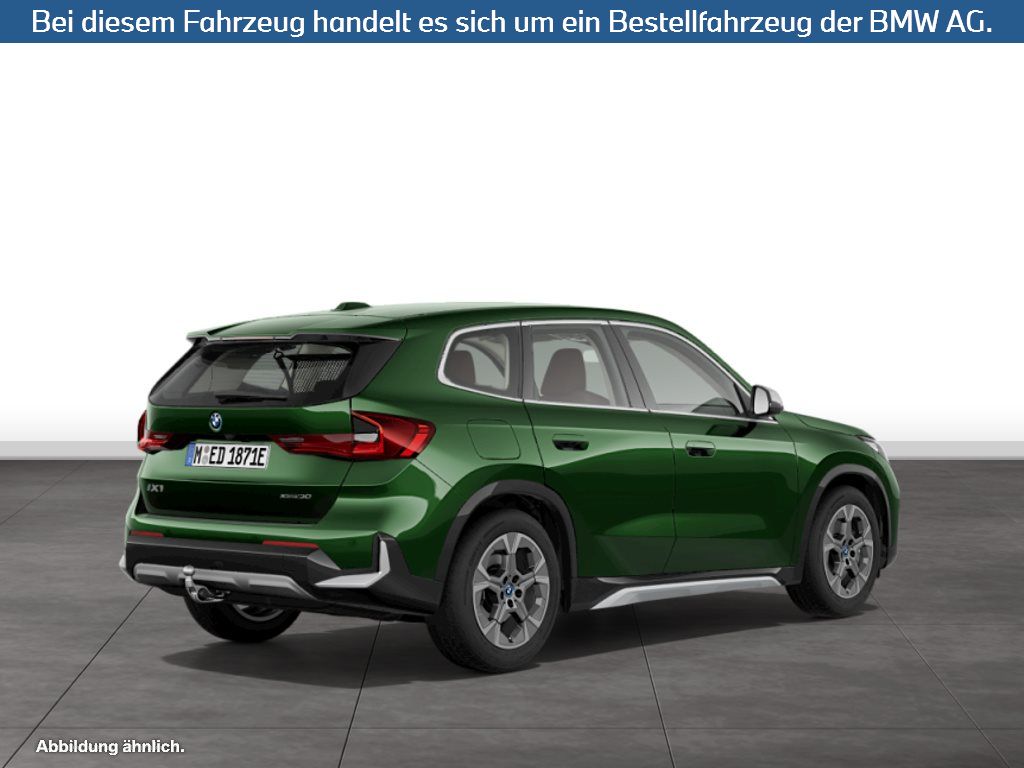 Fahrzeugabbildung BMW iX1 xDrive30