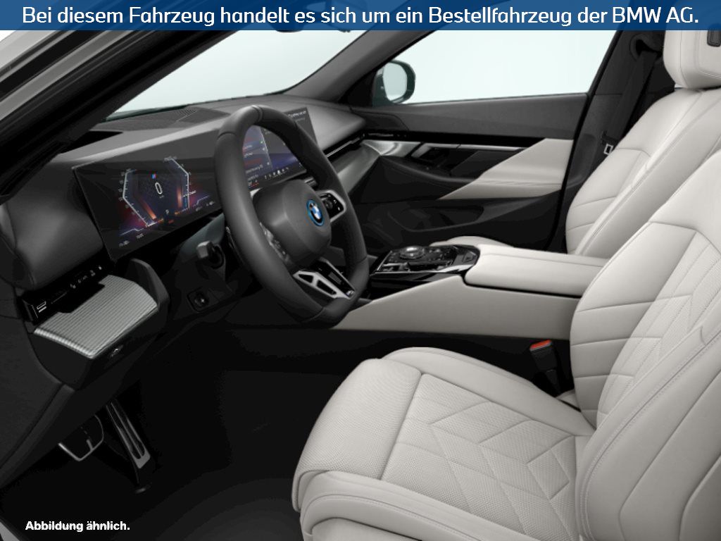 Fahrzeugabbildung BMW i5 eDrive40 Limousine