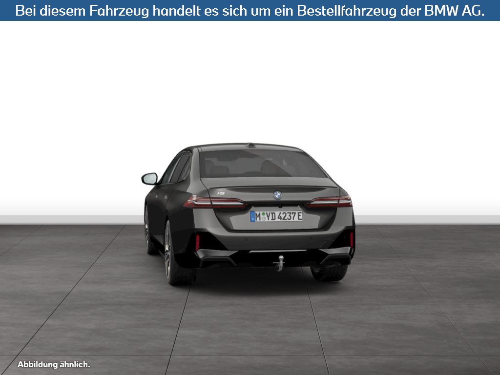 Fahrzeugabbildung BMW i5 eDrive40 Limousine