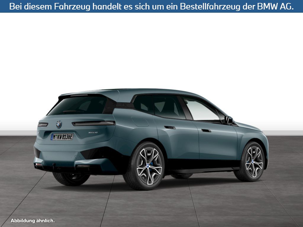 Fahrzeugabbildung BMW iX xDrive40