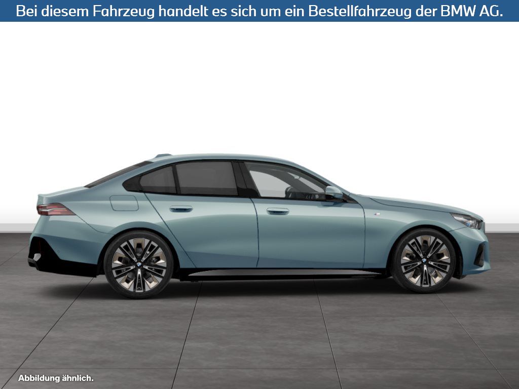 Fahrzeugabbildung BMW 520i Limousine