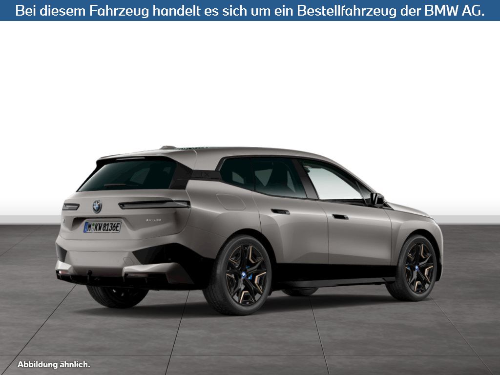 Fahrzeugabbildung BMW iX xDrive50