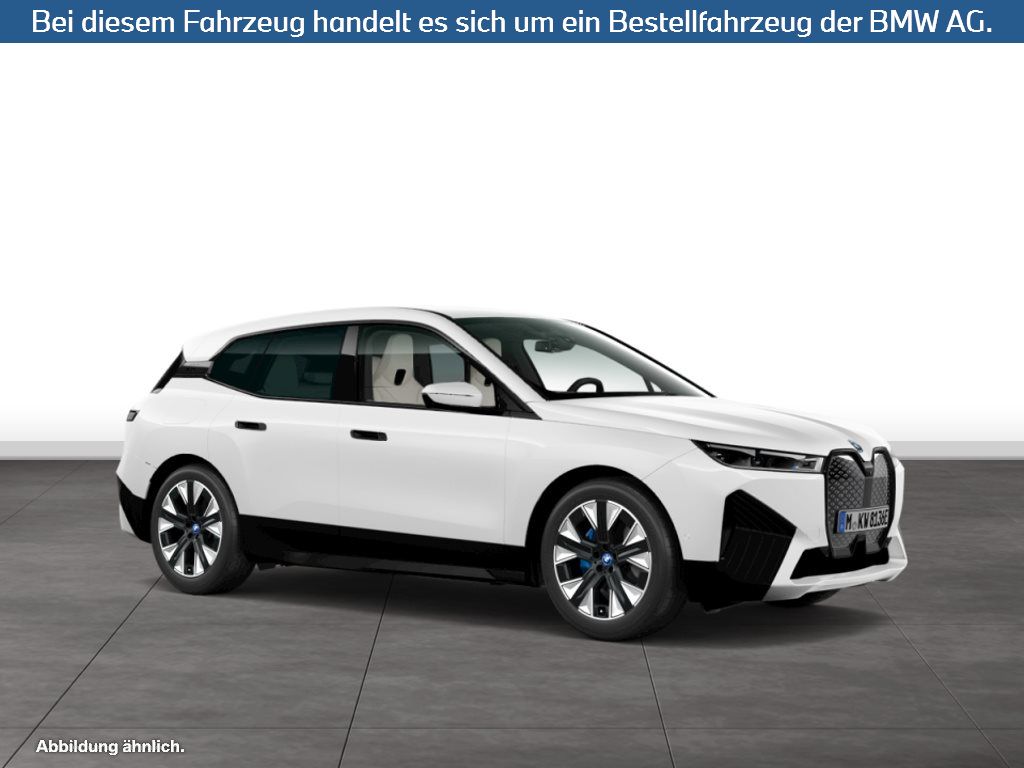 Fahrzeugabbildung BMW iX xDrive40