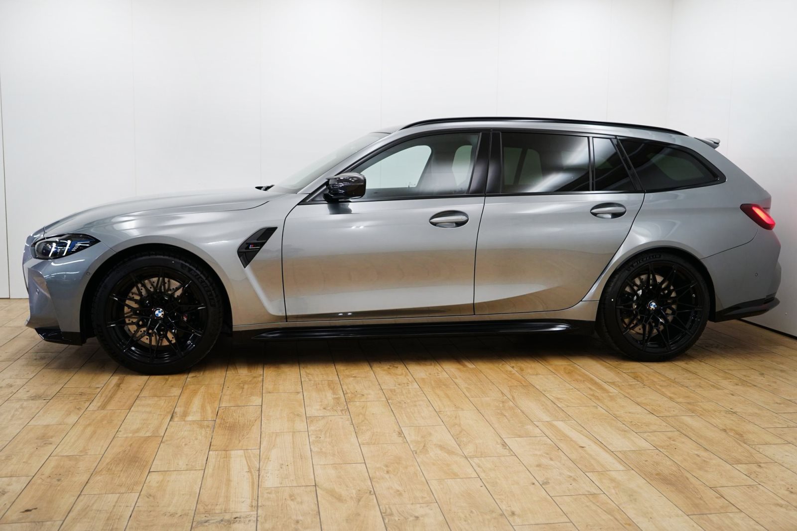 Fahrzeugabbildung BMW M3 Touring xDrive Touring FACELIFT [ACC, Carbon]