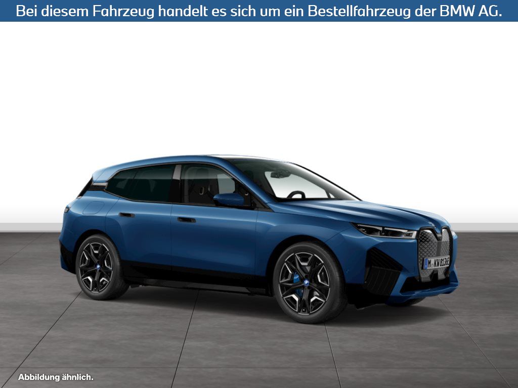 Fahrzeugabbildung BMW iX xDrive50