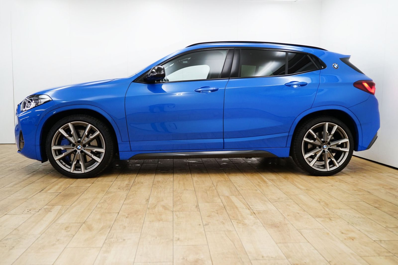 Fahrzeugabbildung BMW X2 M35i [Navi P., HUD, ACC, RFK, HiFi, 20 LMR]